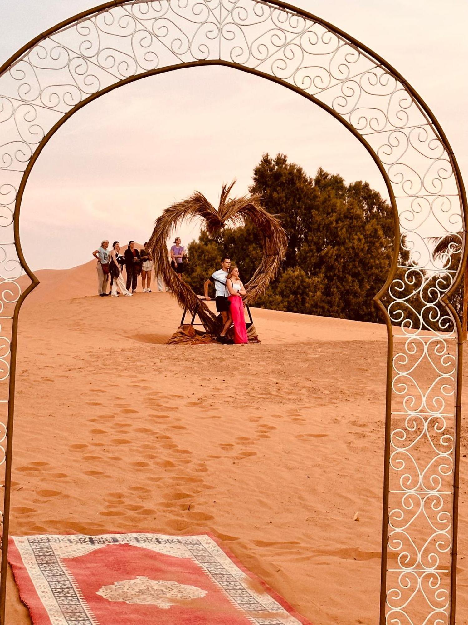 Merzouga Nomadic Luxury Camp Eksteriør bilde